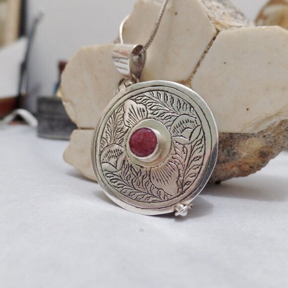 Sterling Silver Pillbox Locket Pendant - Picture 2 of 10